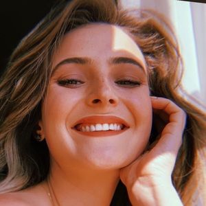 Meet your Posher, Veronica